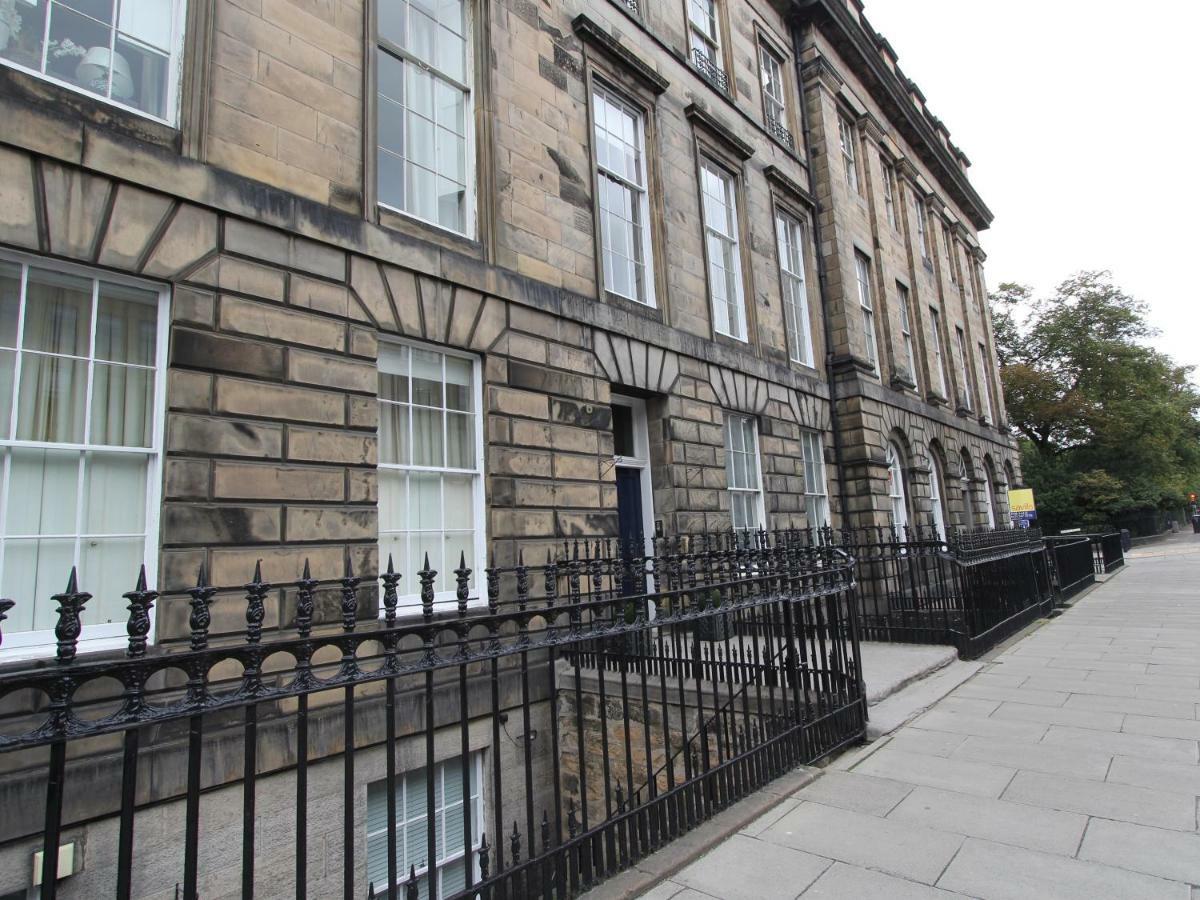 Escape To Edinburgh @ Albyn Place Экстерьер фото