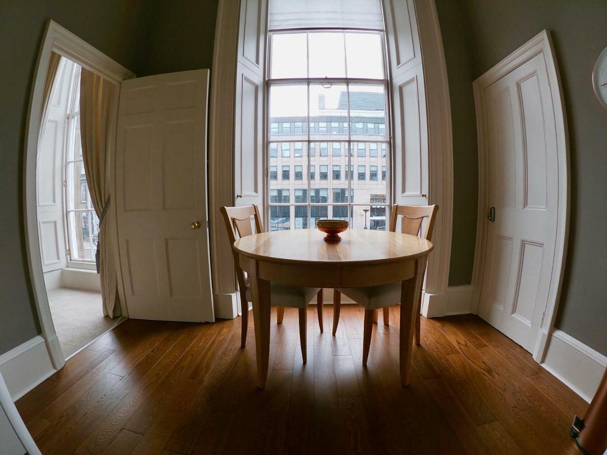 Escape To Edinburgh @ Albyn Place Экстерьер фото